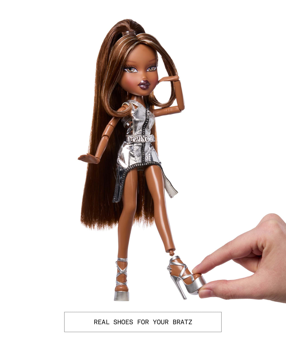 Glam Bratz All Dolled Up Fashion & Shoe Pack Blind Box
